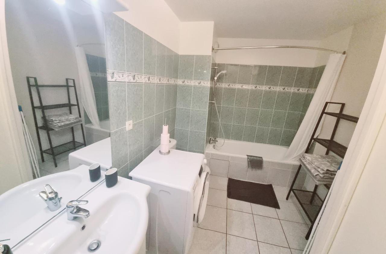 Beaune Appartement Avec Parking Et Wifi Gratuit Exteriör bild